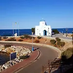 Golden Bay Deluxe