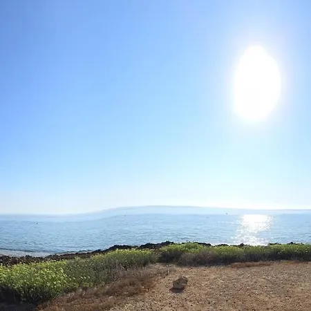 Golden Bay Deluxe