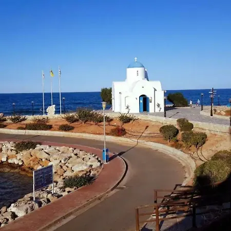 Golden Bay Deluxe