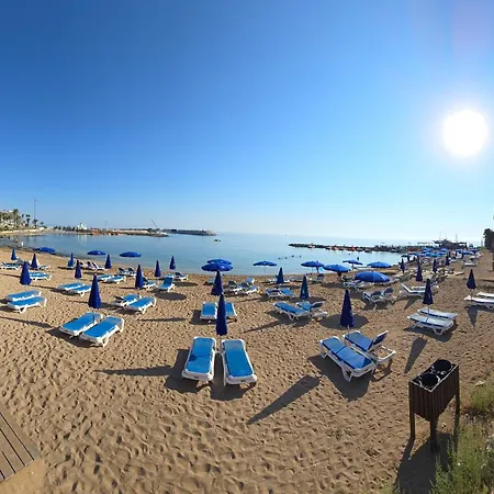 Golden Bay Deluxe Апартаменты Протарас